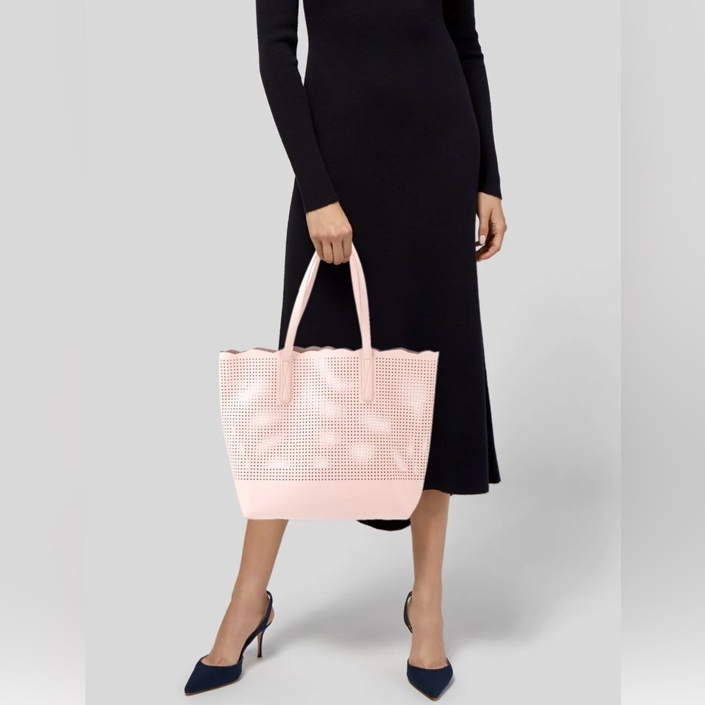 NWT Neiman Marcus Peach Pink Leather Shopping Tote Scalloped Laser-Cut Beach Bag